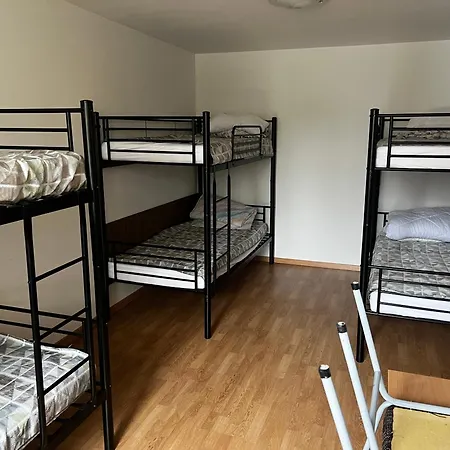 Szkolne Schronisko Mlodziezowe Sezonowe Nr 3 *