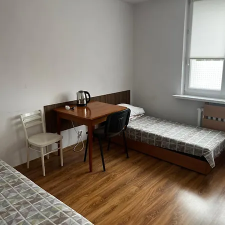 Szkolne Schronisko Mlodziezowe Sezonowe Nr 3 *