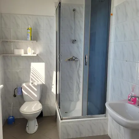 Hostel Szkolne Sezonowe Nr 3 *